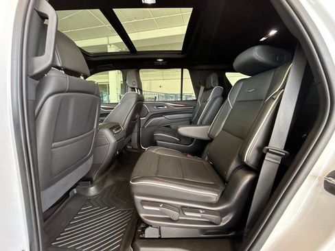 Used 2022 Cadillac Escalade Premium Luxury w/ Performance Package RWD image 35