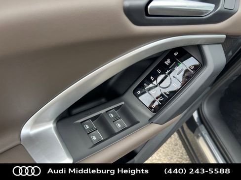 Used 2025 Audi Q5 Premium Plus image 15