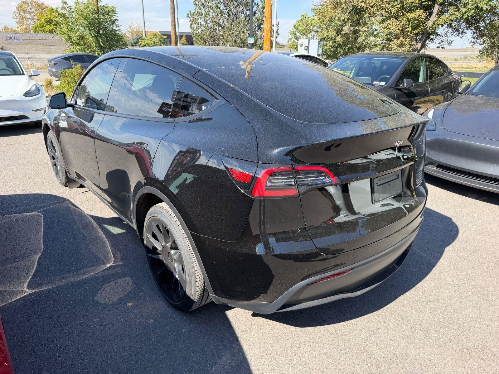 Used 2023 Tesla Model Y Performance AWD/4WD image 4