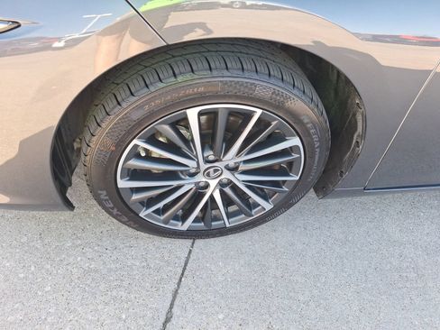 Used 2022 Lexus ES 350 w/ Premium Package FWD image 11
