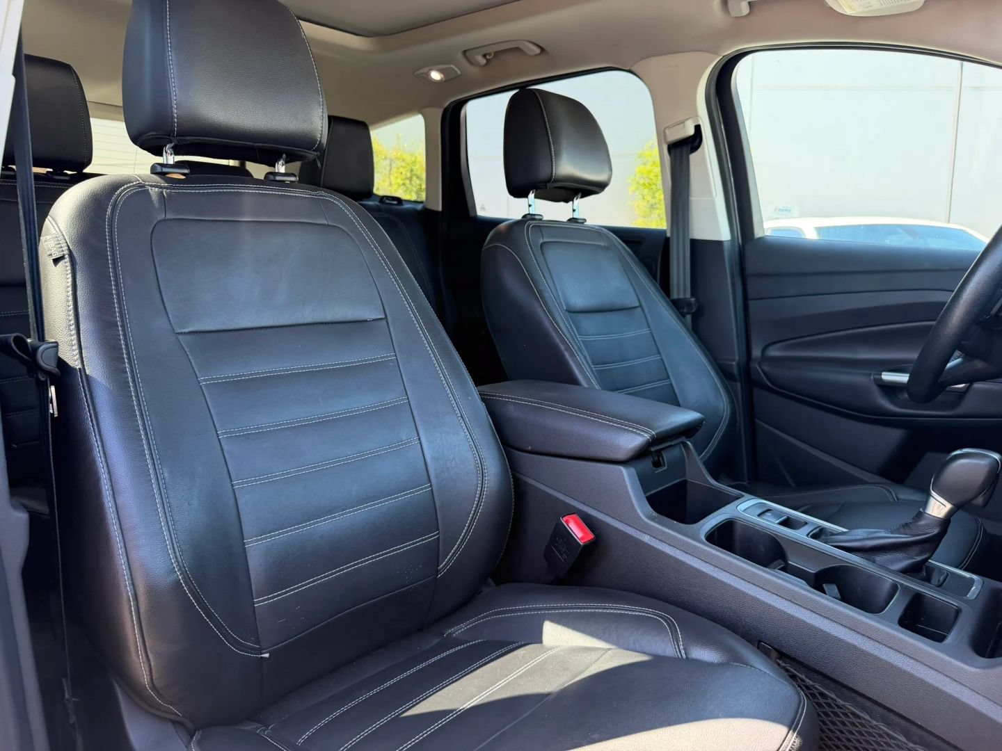 Used 2017 Ford Escape Titanium FWD image 14