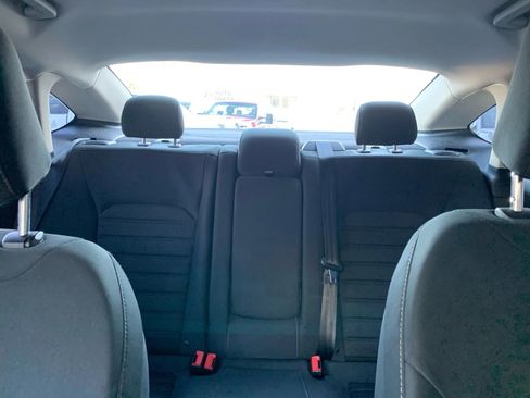 Used 2020 Ford Fusion SE image 25