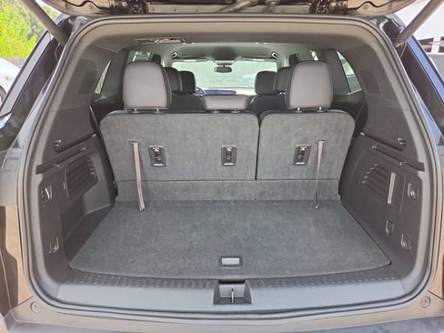 Certified 2025 Buick Enclave Preferred FWD image 27