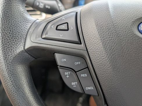 Used 2022 Ford Edge SE w/ Black Appearance Package AWD/4WD image 26