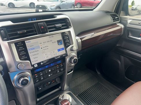 Certified 2022 Toyota 4Runner Limited AWD/4WD image 18