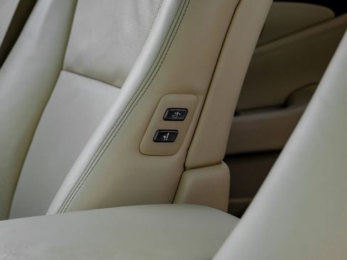 Used 2012 Lexus LS 460 image 32