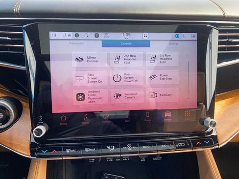 Used 2022 Jeep Grand Wagoneer Series III w/ Rear Seat Video Group 1 image 16