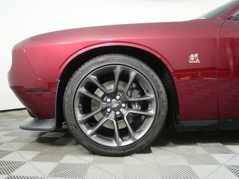 Used 2021 Dodge Challenger R/T Scat Pack image 7