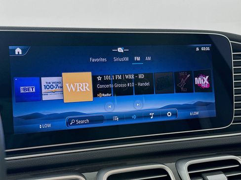 Used 2025 Mercedes-Benz GLE 350 4MATIC image 16