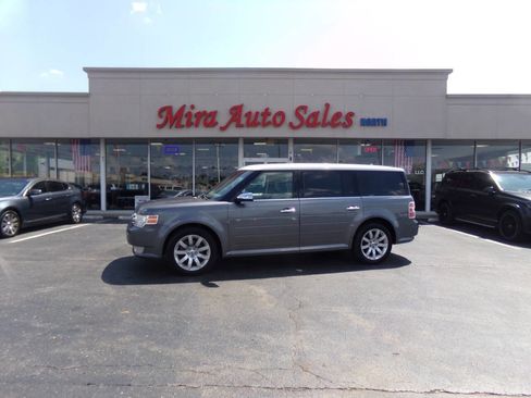 Used 2010 Ford Flex Limited image 1
