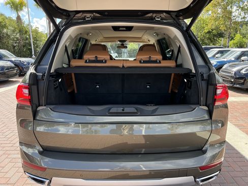 Used 2020 BMW X7 xDrive40i w/ Premium Package AWD/4WD image 33
