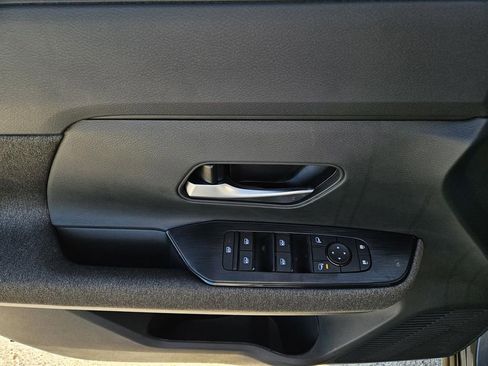 New 2026 Nissan Kicks SV image 12