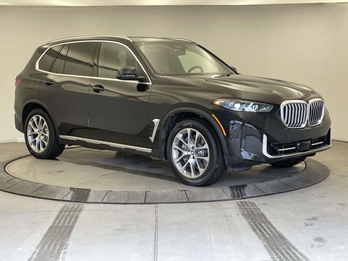New 2026 BMW X5 xDrive50e w/ Executive Package AWD/4WD image 7