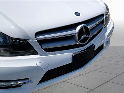 Used 2013 Mercedes-Benz C 250 Coupe image 32