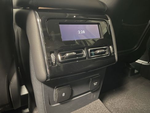 New 2025 Lincoln Aviator AWD w/ Equipment Group 101A image 24