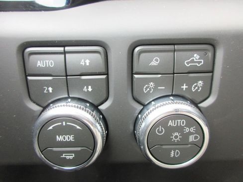 New 2026 GMC Sierra 2500 AT4X w/ AT4X AEV Edition AWD/4WD image 18