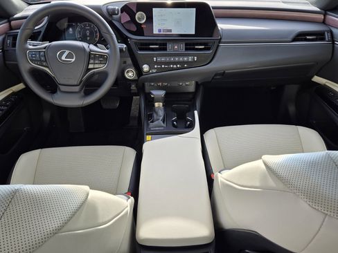 Certified 2025 Lexus ES 350 w/ Premium Package image 10