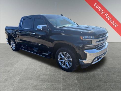 Used 2019 Chevrolet Silverado 1500 LTZ w/ LTZ Premium Package AWD/4WD image 9