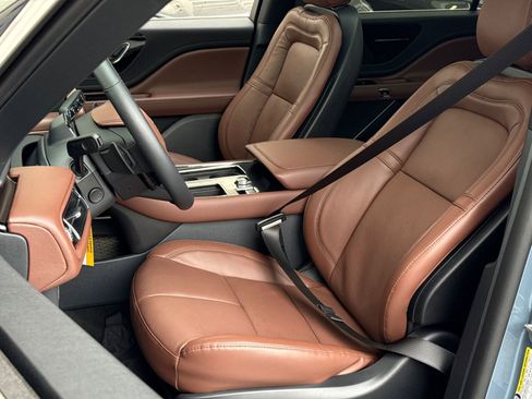 New 2026 Lincoln Aviator Reserve AWD/4WD image 21
