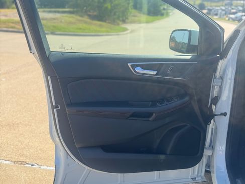 New 2024 Ford Edge ST-Line image 27
