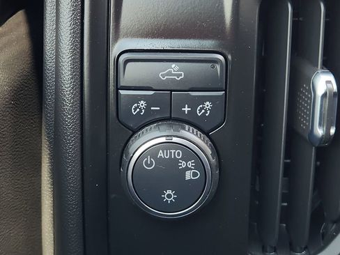 Used 2024 Chevrolet Silverado 1500 Custom w/ LPO, Dark Essentials Package RWD image 24