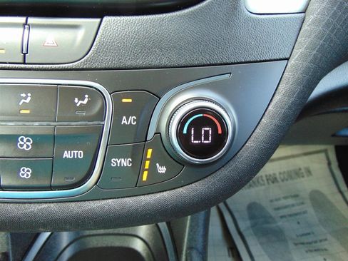 Used 2023 Chevrolet Malibu LT image 26