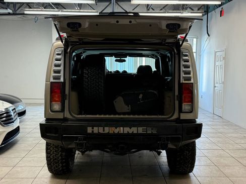 Used 2003 HUMMER H2 w/ Preferred Equipment Group image 17