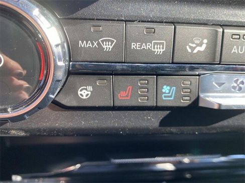 New 2026 Ford F250 Lariat w/ Black Appearance Package AWD/4WD image 39