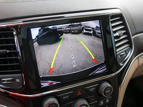 Used 2021 Jeep Grand Cherokee Summit image 17