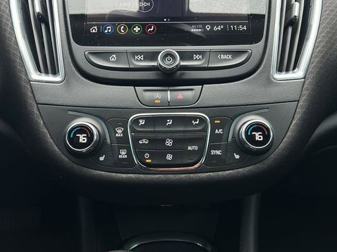 Used 2021 Chevrolet Malibu LT FWD image 21