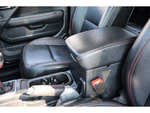 Used 2020 Jeep Wrangler Unlimited Rubicon AWD/4WD image 19