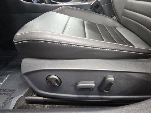 Used 2024 Volkswagen Jetta SE image 26