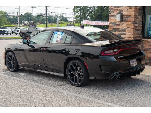Used 2021 Dodge Charger R/T w/ Blacktop Package RWD image 5
