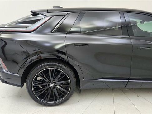Used 2025 Cadillac Lyriq Sport image 12