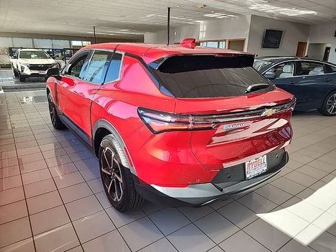 New 2026 Chevrolet Equinox EV LT w/ Comfort Package image 6