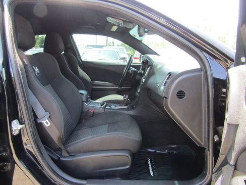 Used 2019 Dodge Charger Scat Pack RWD image 13