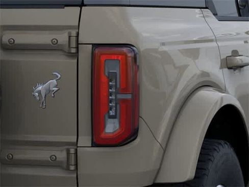New 2025 Ford Bronco Outer Banks image 23