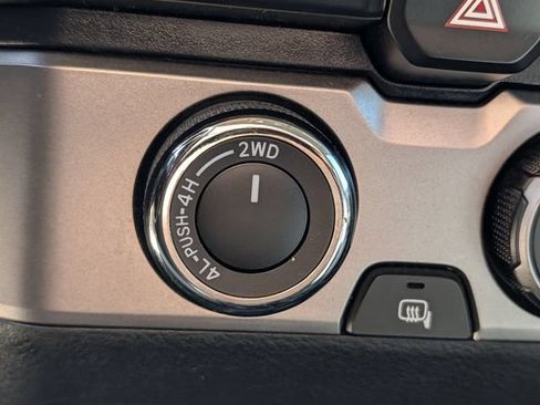 Used 2023 Toyota Tacoma SR AWD/4WD image 17