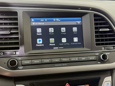 Used 2018 Hyundai Elantra SEL FWD image 31