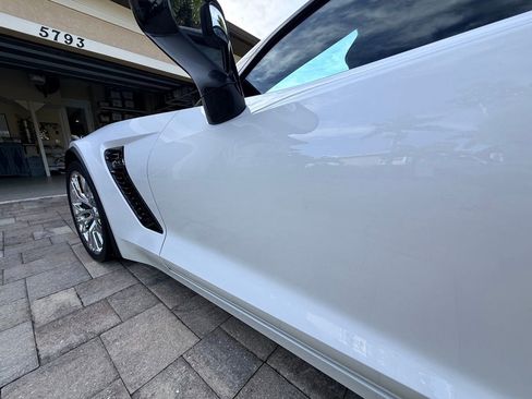 Used 2016 Chevrolet Corvette Z06 w/ 3LZ Preferred Equipment Group RWD image 20