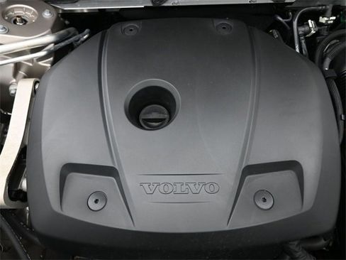 Used 2024 Volvo XC60 T8 Plus w/ Protection Package Premier image 35