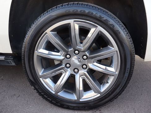 Used 2015 Chevrolet Tahoe LTZ image 44