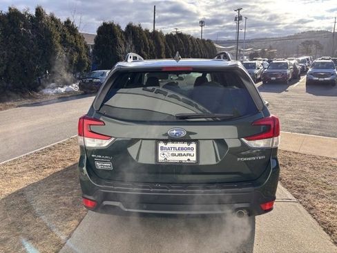 Certified 2022 Subaru Forester Limited image 5