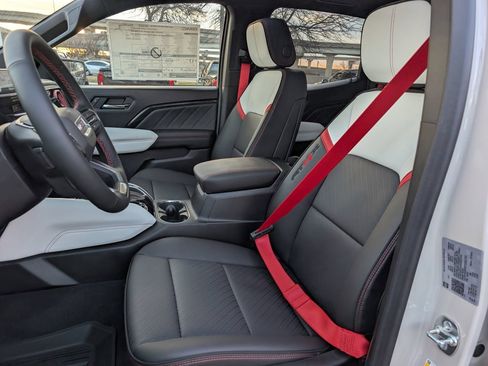 New 2026 GMC Canyon AT4X AWD/4WD image 18