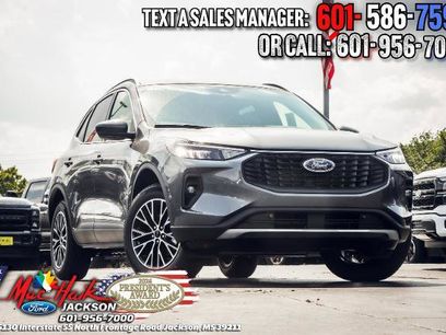 New 2025 Ford Escape SE