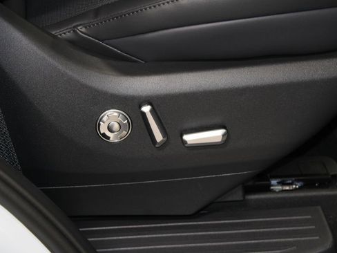 New 2025 Lincoln Navigator Reserve w/ Jet Appearance Package AWD/4WD image 34