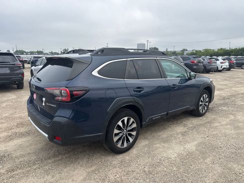 Used 2024 Subaru Outback Limited AWD/4WD image 3