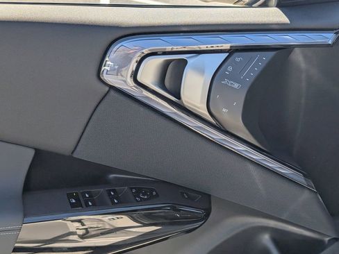 Used 2026 BMW X3 xDrive30 w/ M Sport Package image 14