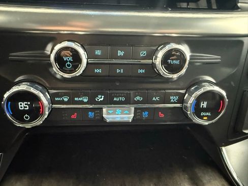 Used 2021 Ford F150 Lariat image 41