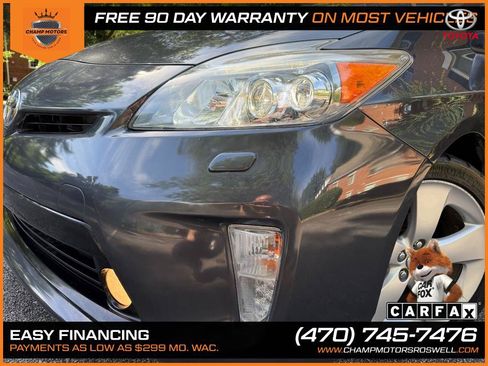 Used 2014 Toyota Prius Five FWD image 3